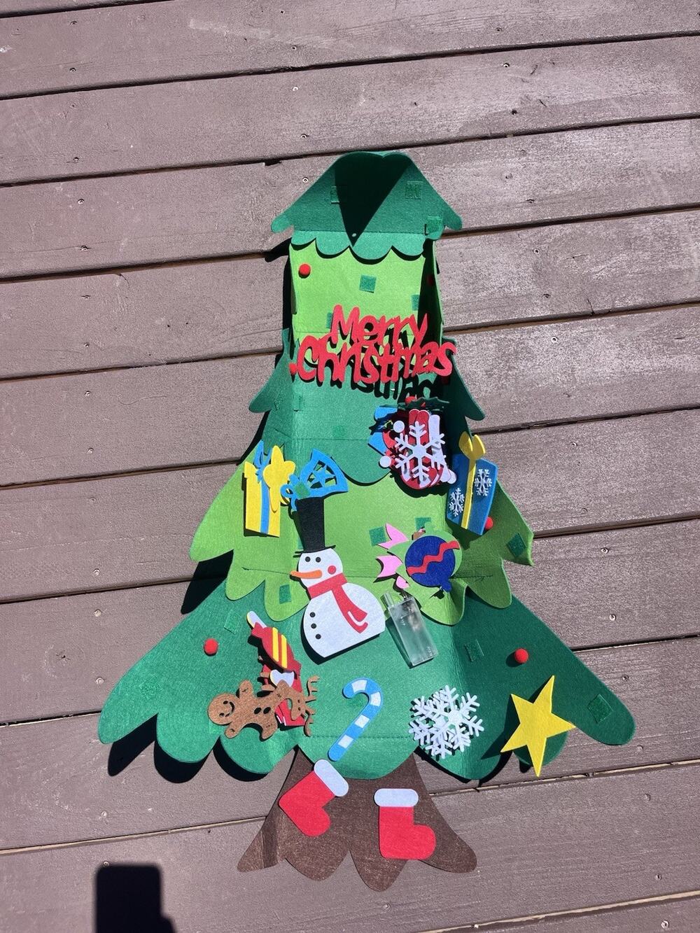 Felt Decorated Christmas Tree Wall Hanging With Ornaments